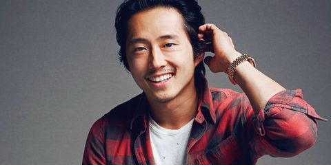 How tall is Steven Yeun?